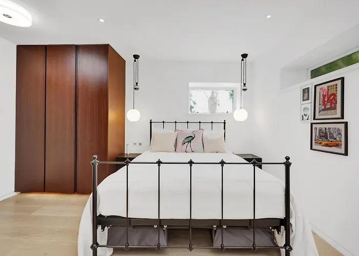Luxury 3 Bed House By Hyde Park, Bayswater